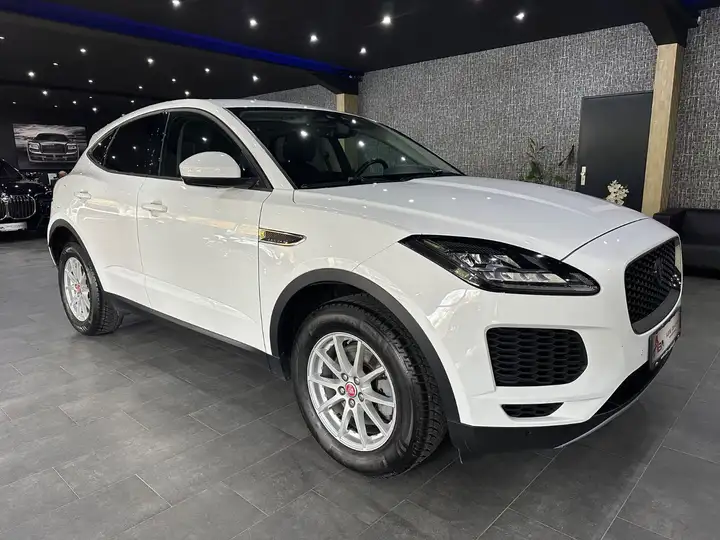 Jaguar E-Pace E-PACE AWD /Apple CarPlay /MEMORY / Standheizung – Foto 3