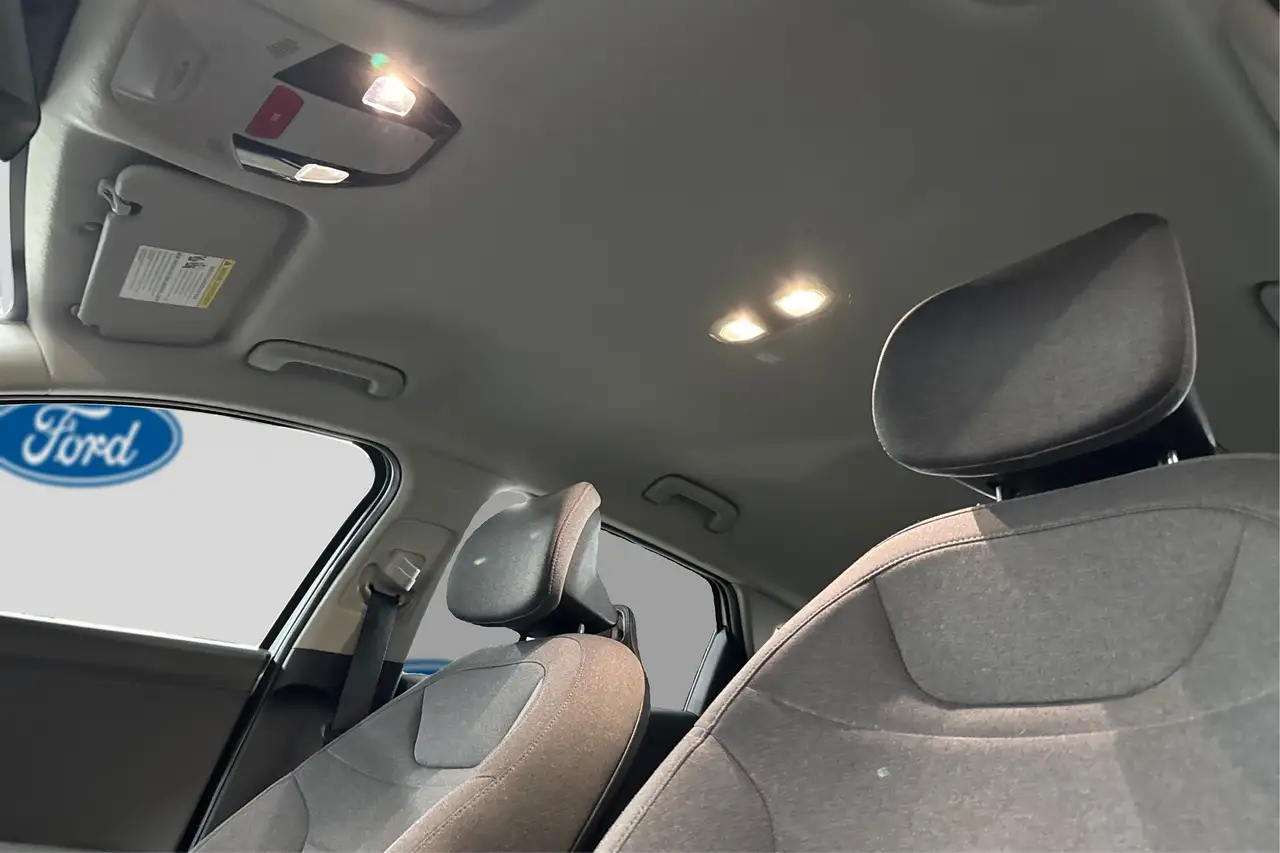 Kia K4 снимка Kia K4