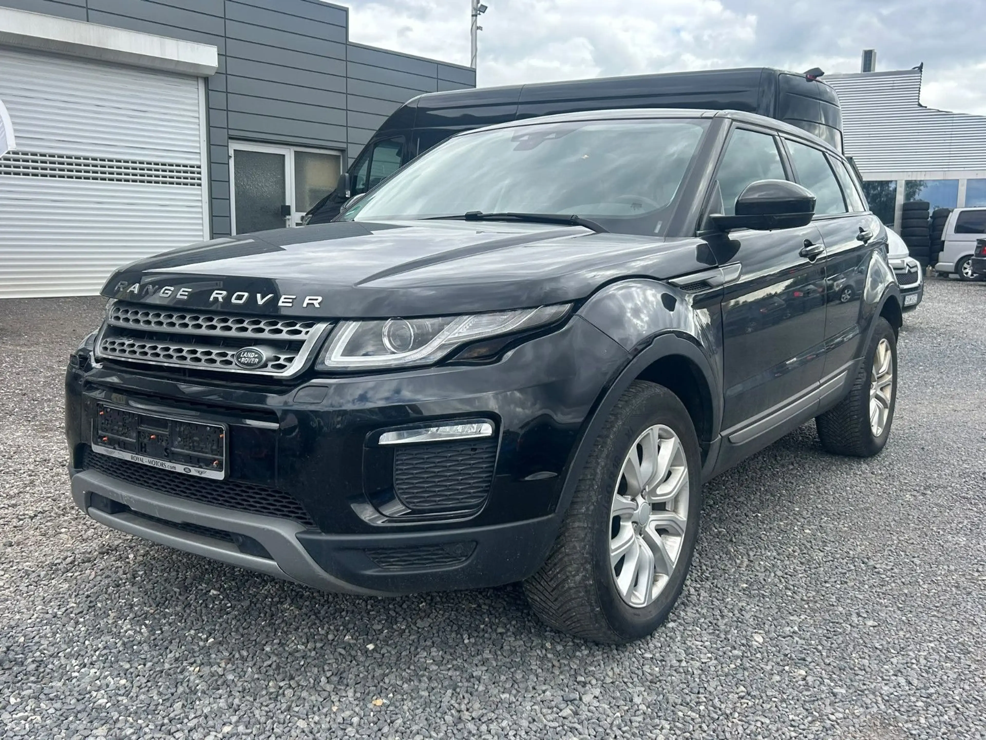 Land Rover Range Rover Evoque SE*Automatik*Volleder*UNFALL* — photo 2