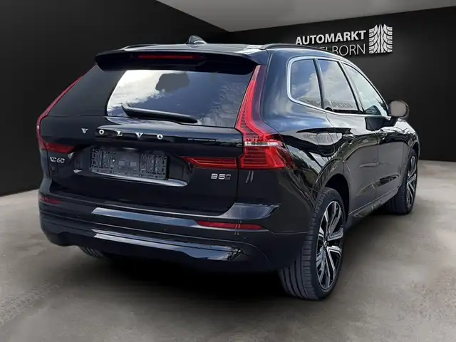 Volvo XC60 view 11