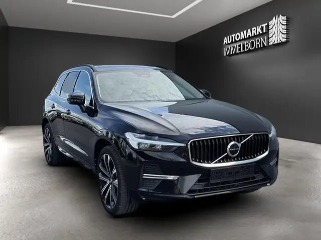 Volvo XC60 view 2
