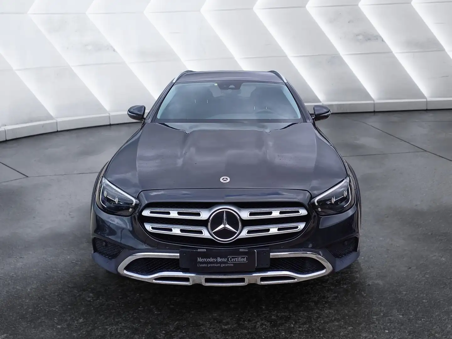 Mercedes-Benz E 220 E SW All-Terrain 220 d mhev Business Sport 4matic Czarny - 2