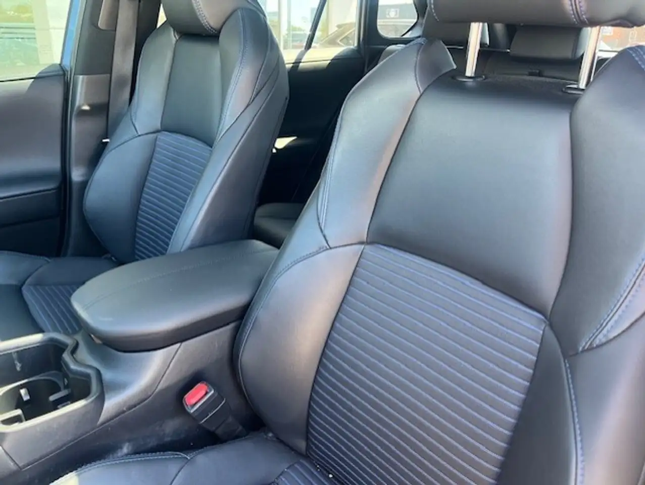Toyota RAV 4 photo Toyota RAV 4