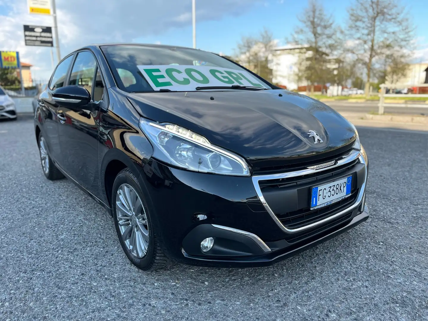 Peugeot 208 5p 1.2 puretech Allure gpl 82cv - 2