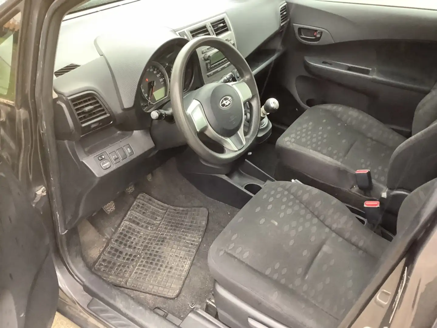 Subaru Trezia 1.3 COMFORT Grijs - 2