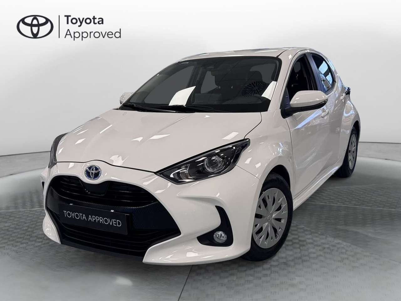 Toyota Yaris Hybrid Active MY22
