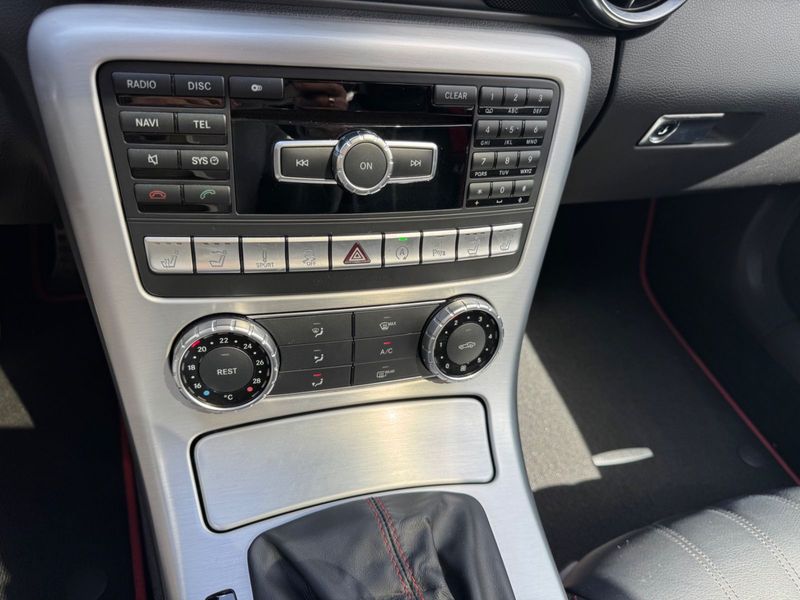 Mercedes-Benz SLK 250 Roadster  Xenon-Leder-Pano — photo 15