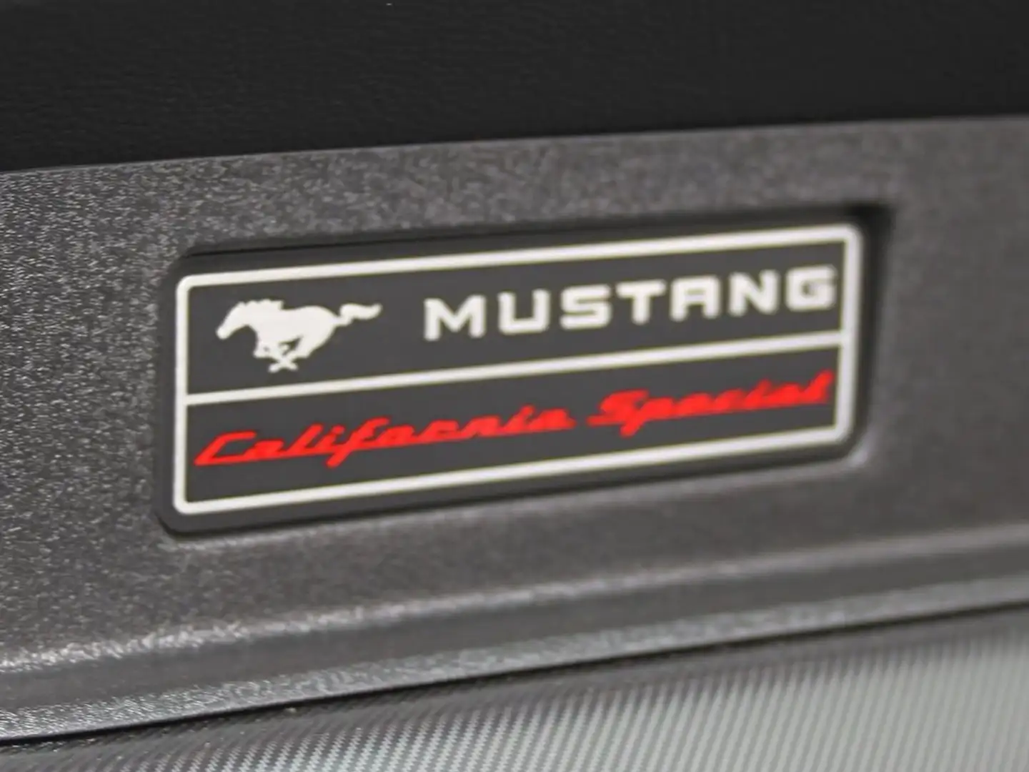 Ford Mustang 5.0 Ti-VCT V8 331kW GT (Conv.) Gris - 1