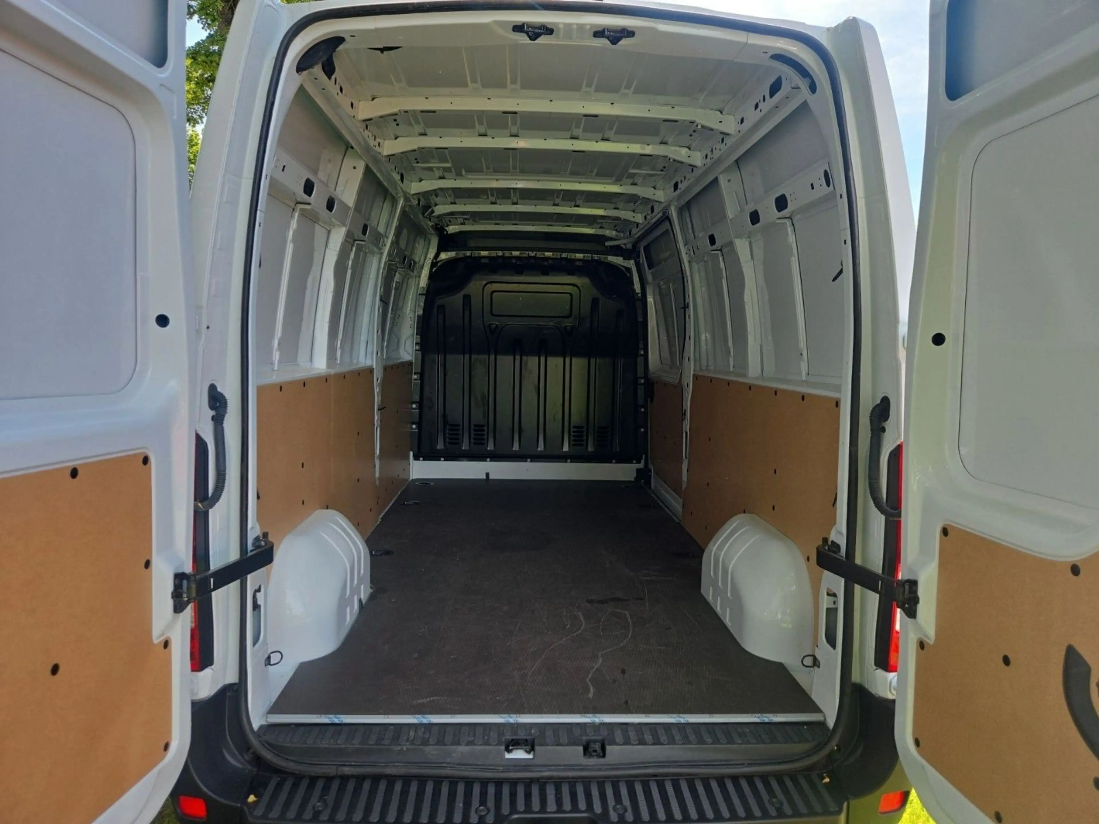Nissan Interstar Tekna L3H2 3,5t dCi 180PS Kasten FWD 6MT Euro 6d — photo 13