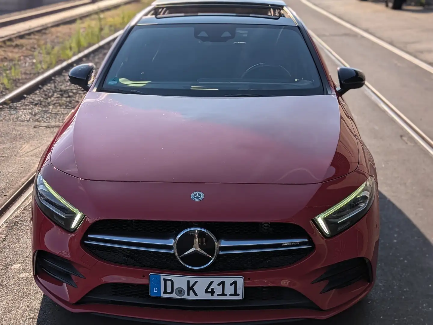Mercedes-Benz A 35 AMG A-Klasse 4Matic Speedshift DCT 7G Rot - 1