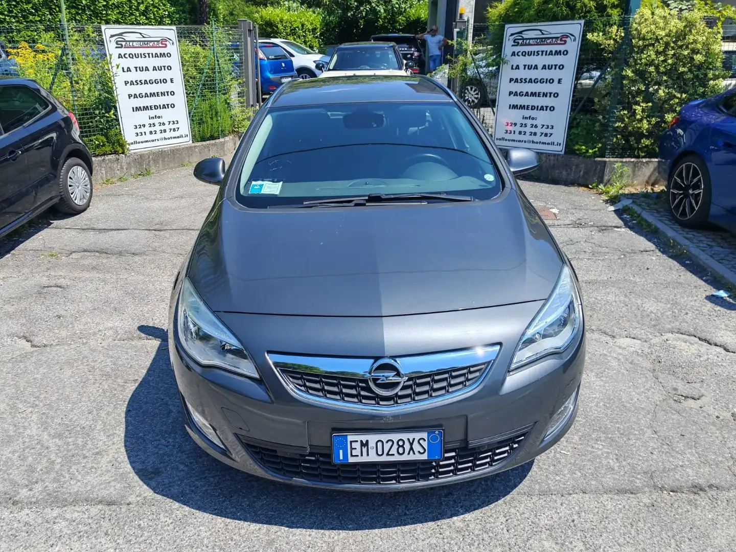 Opel Astra Astra IV 2010  Sports Tourer 1.4 t Cosmo 140cv Grau - 2