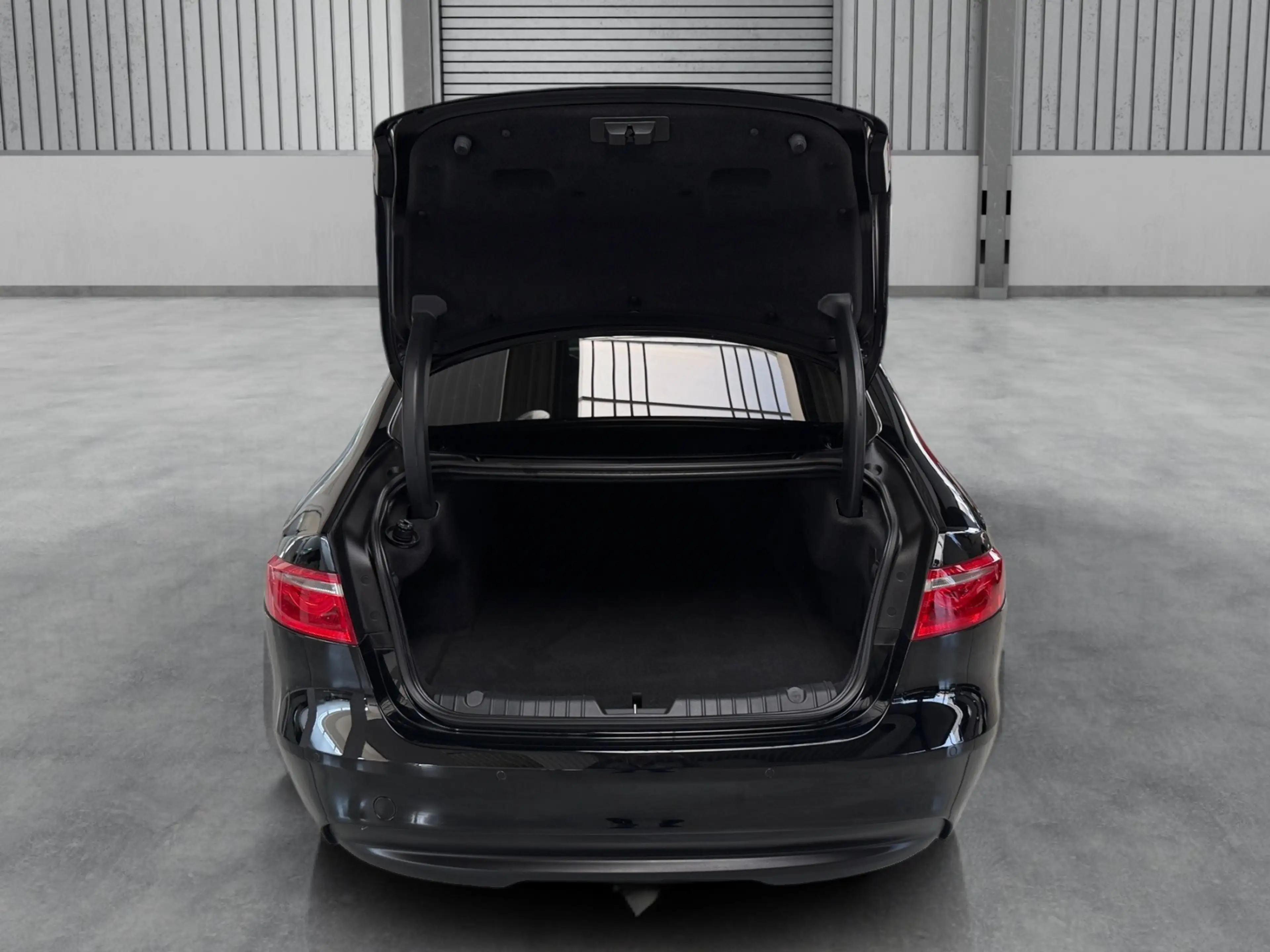 Jaguar XF PURE AUTOMATIK+NAVI+PANO+MERIDIAN+360+ALU+TÜV — photo 15