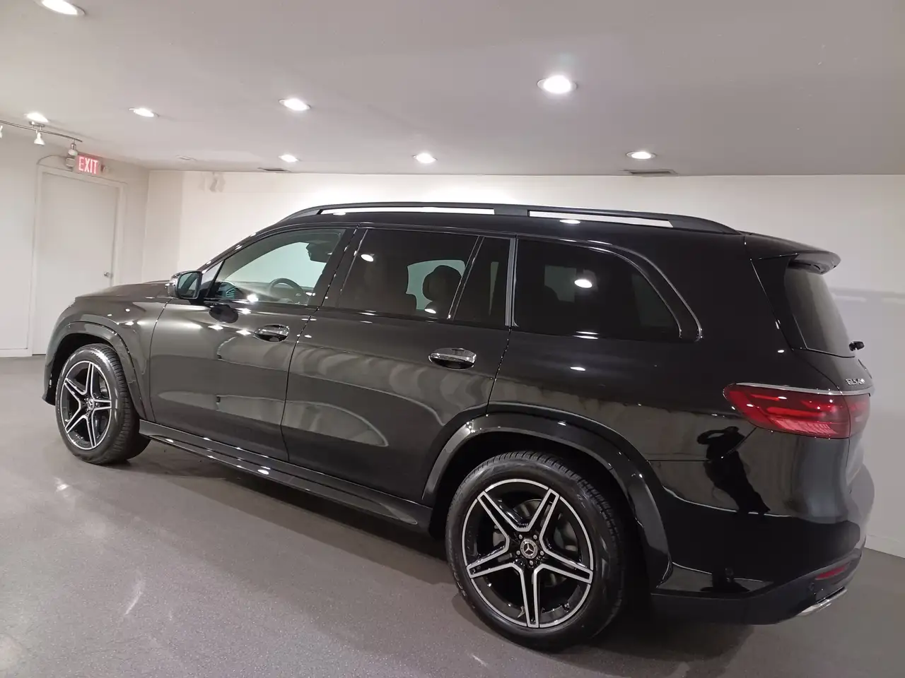 Mercedes-Benz GLS снимка Mercedes-Benz GLS