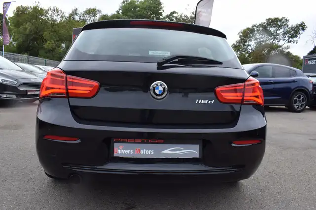 BMW 1 Series view 9