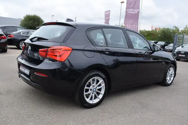 BMW 1 Series view 5