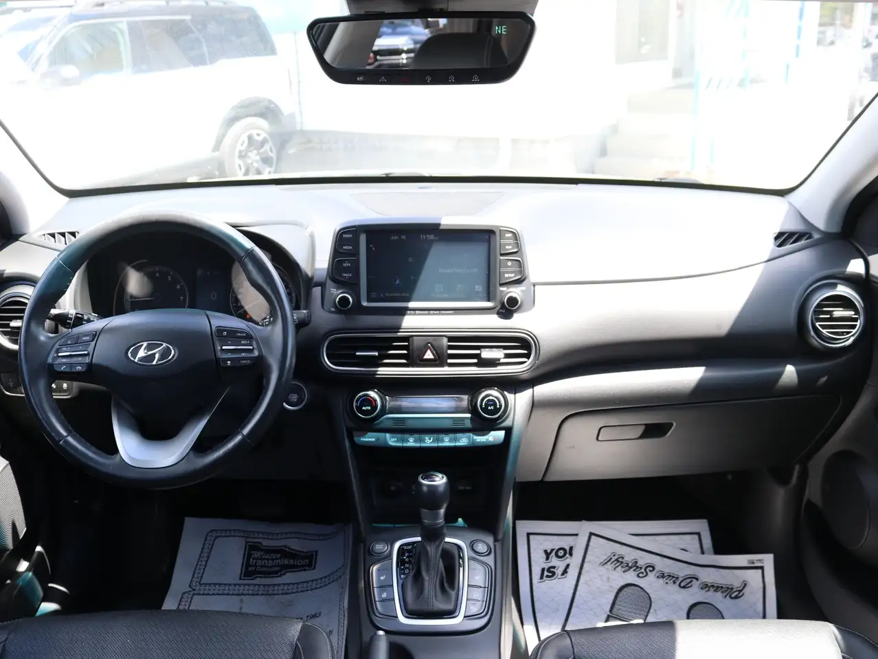 Hyundai KONA снимка Hyundai KONA