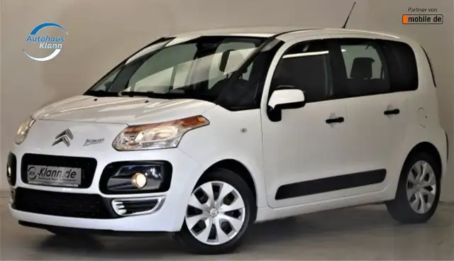Citroen C3 Picasso view 3