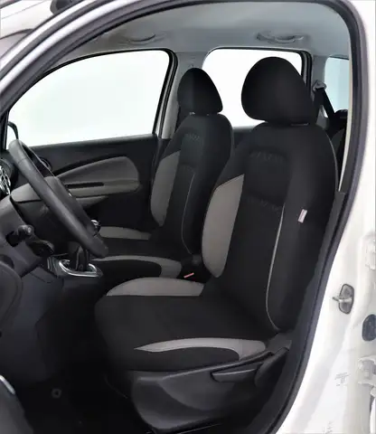 Citroen C3 Picasso view 12