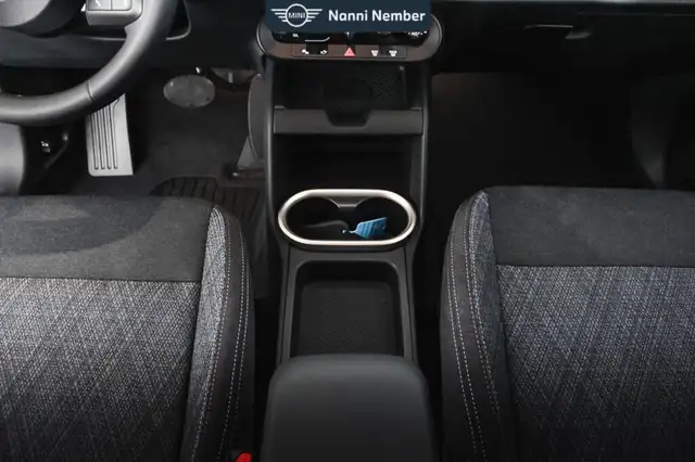 Mini Countryman view 13