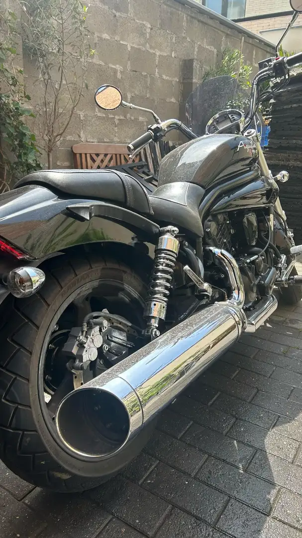 Hyosung Aquila 650 Schwarz - 1
