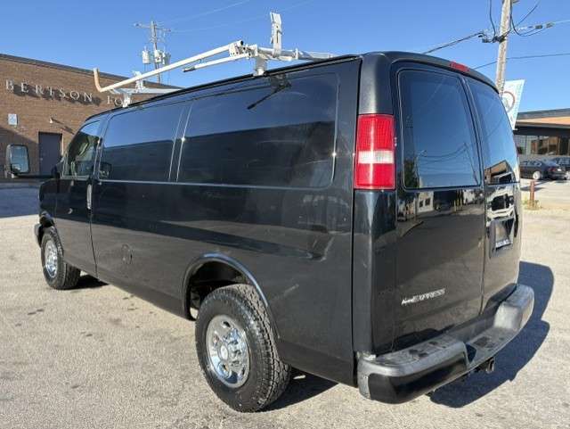 2017 Chevrolet Express 2500 Cargo Van