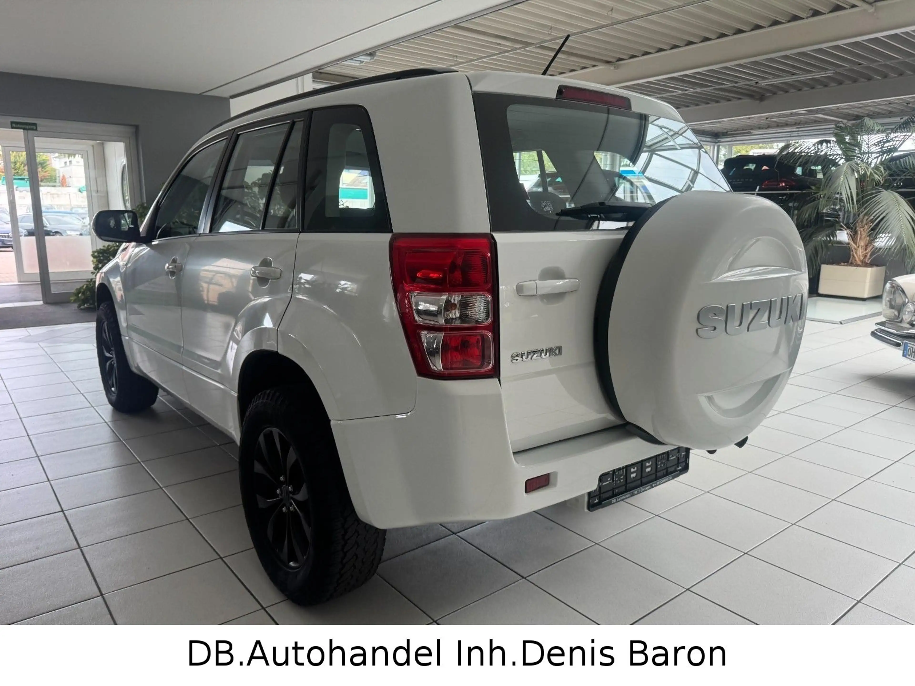 Suzuki Grand Vitara 1.9 DDIS X 30 4WD Multi Klima SHZ — photo 6