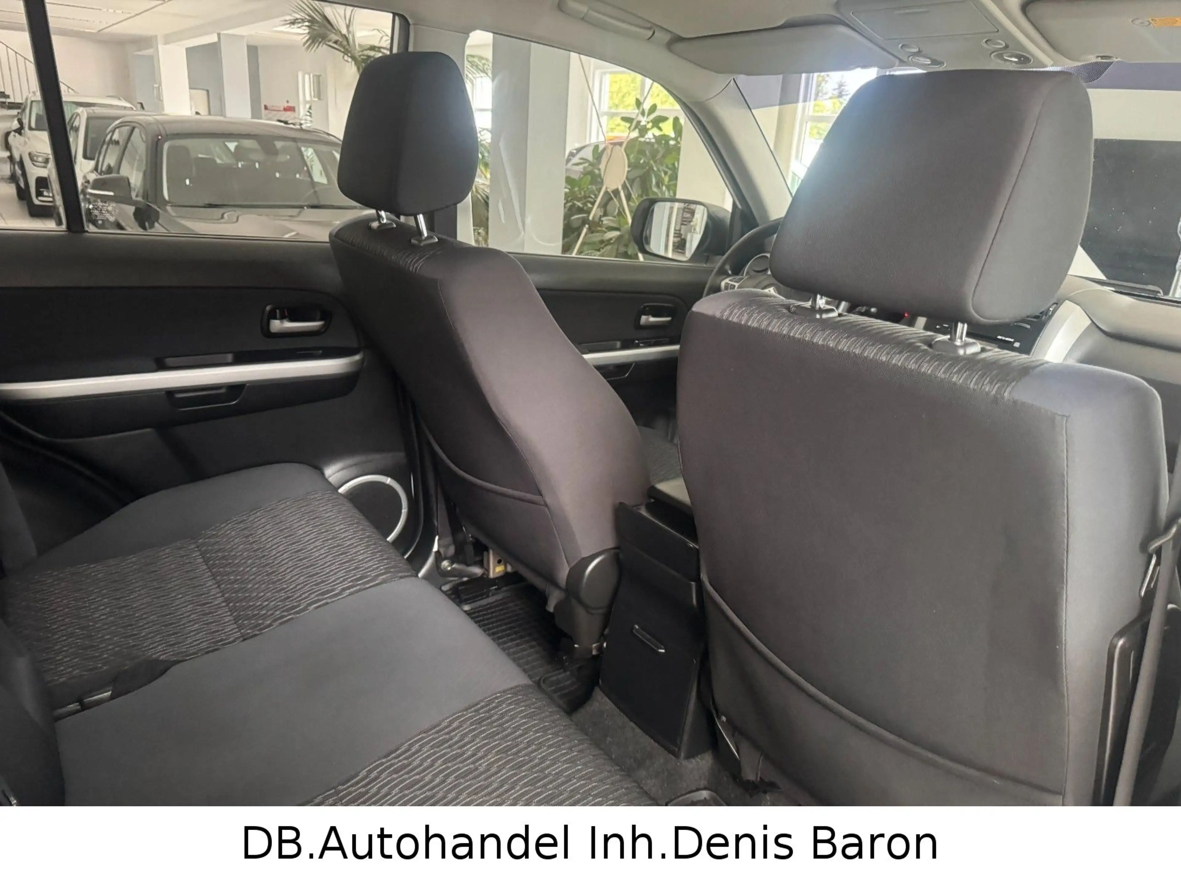 Suzuki Grand Vitara 1.9 DDIS X 30 4WD Multi Klima SHZ — photo 10