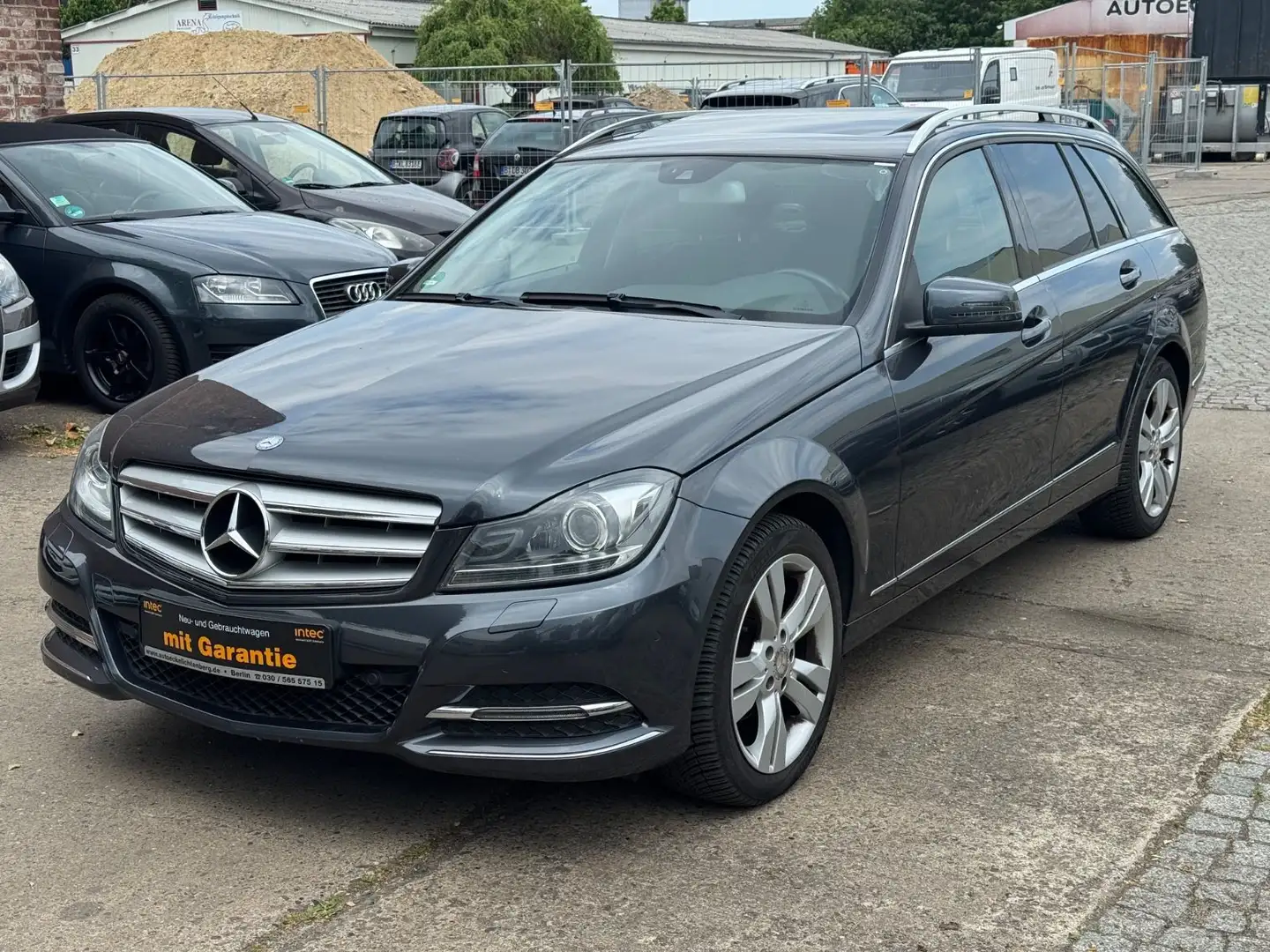 Mercedes-Benz C 180 T CGI BlueEfficiency Grau - 1