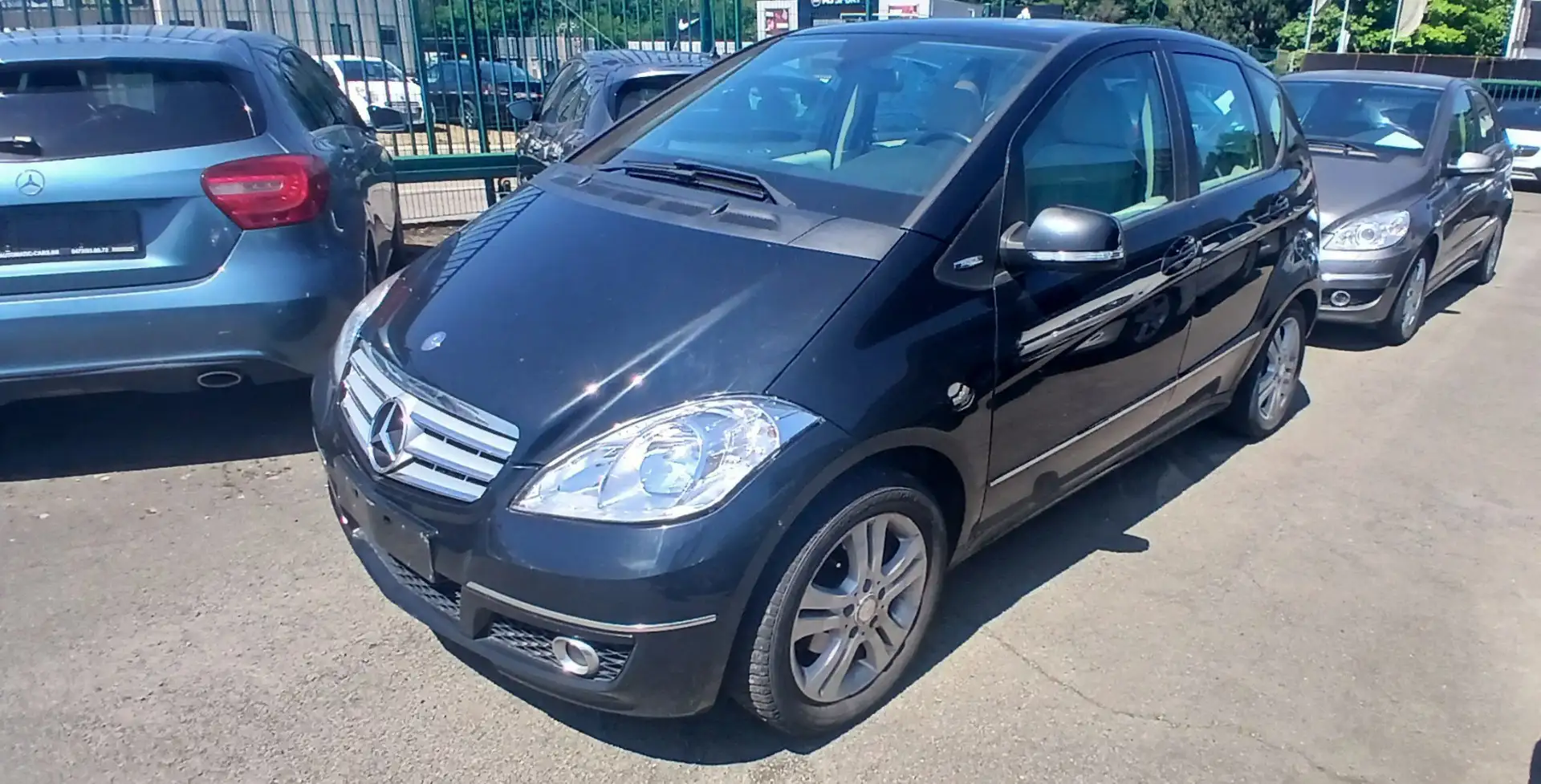 Mercedes-Benz A 180 CDI Avantgarde Edition cuir gps toit pano j Noir - 1