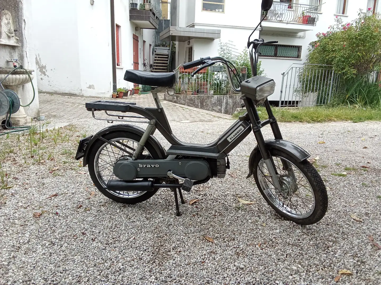 Piaggio Bravo p Grau - 2