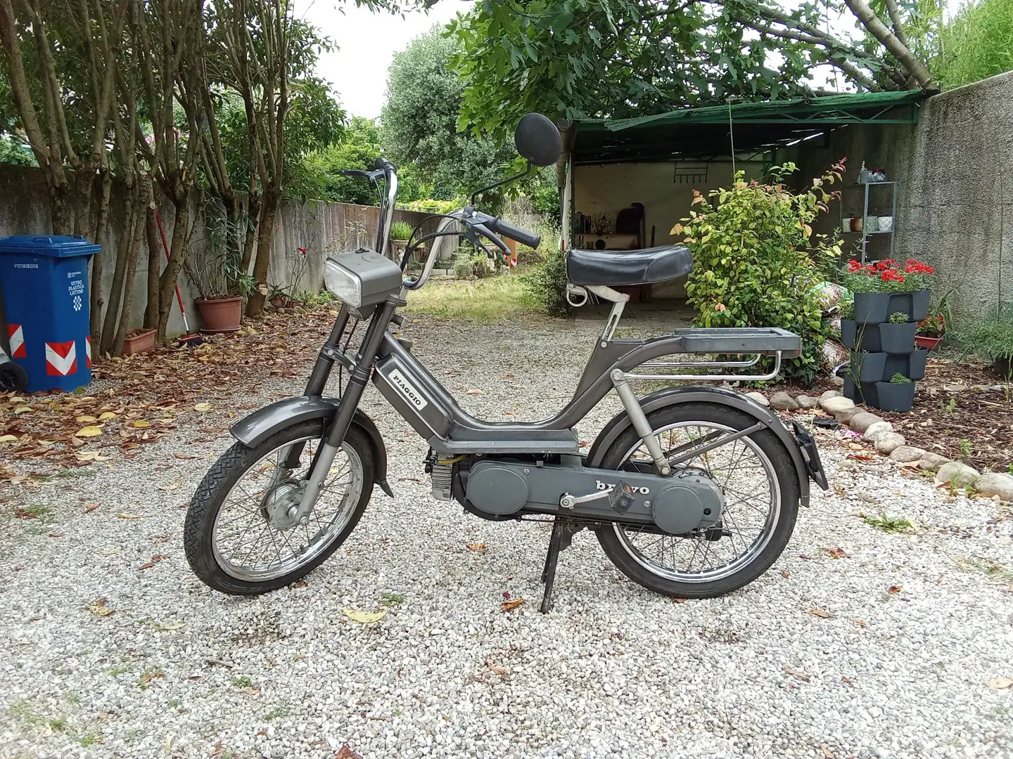 Piaggio Bravo p Grau - 1