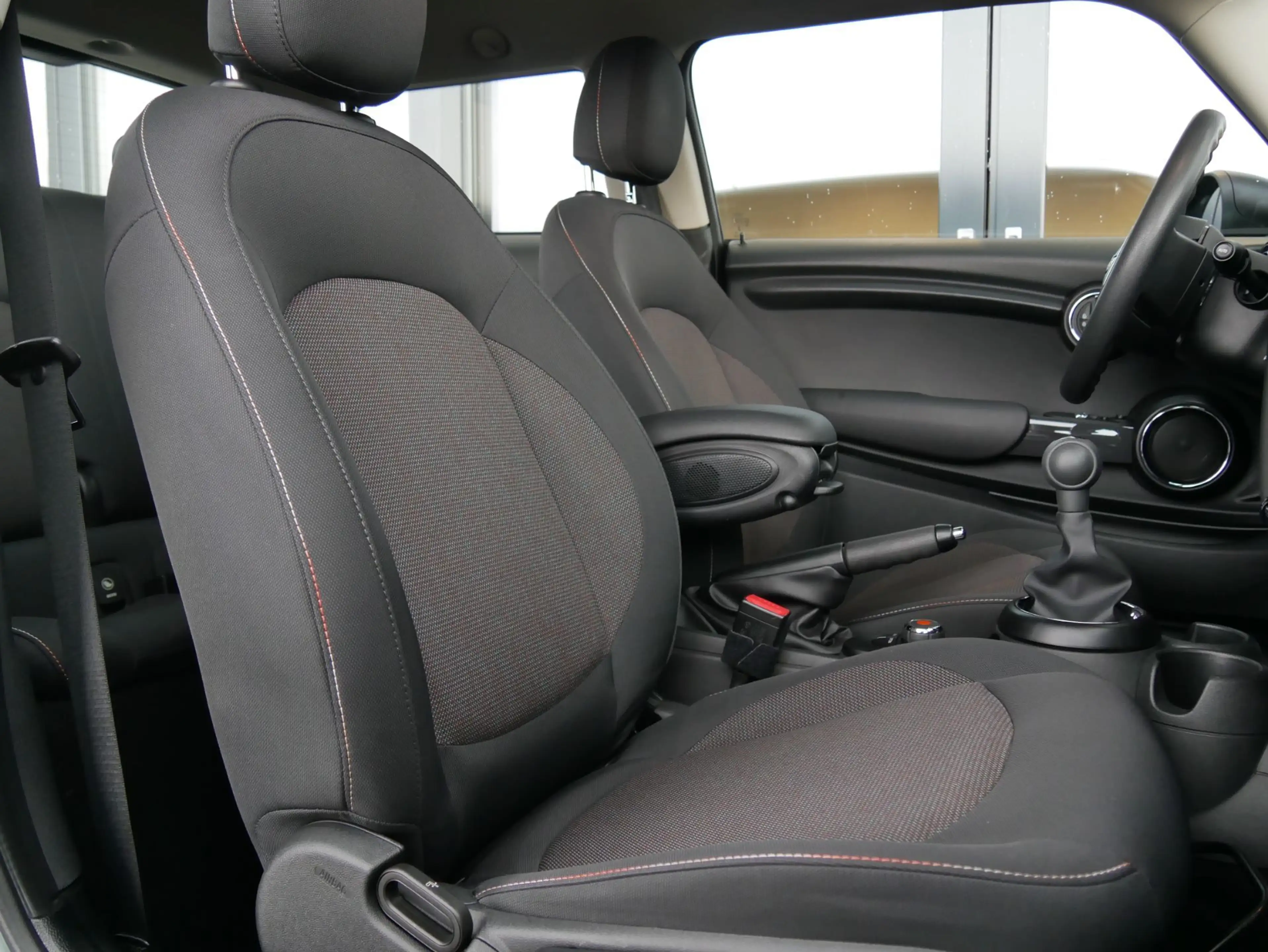 MINI One Mini One 17" Visual Boost Garantie — photo 8