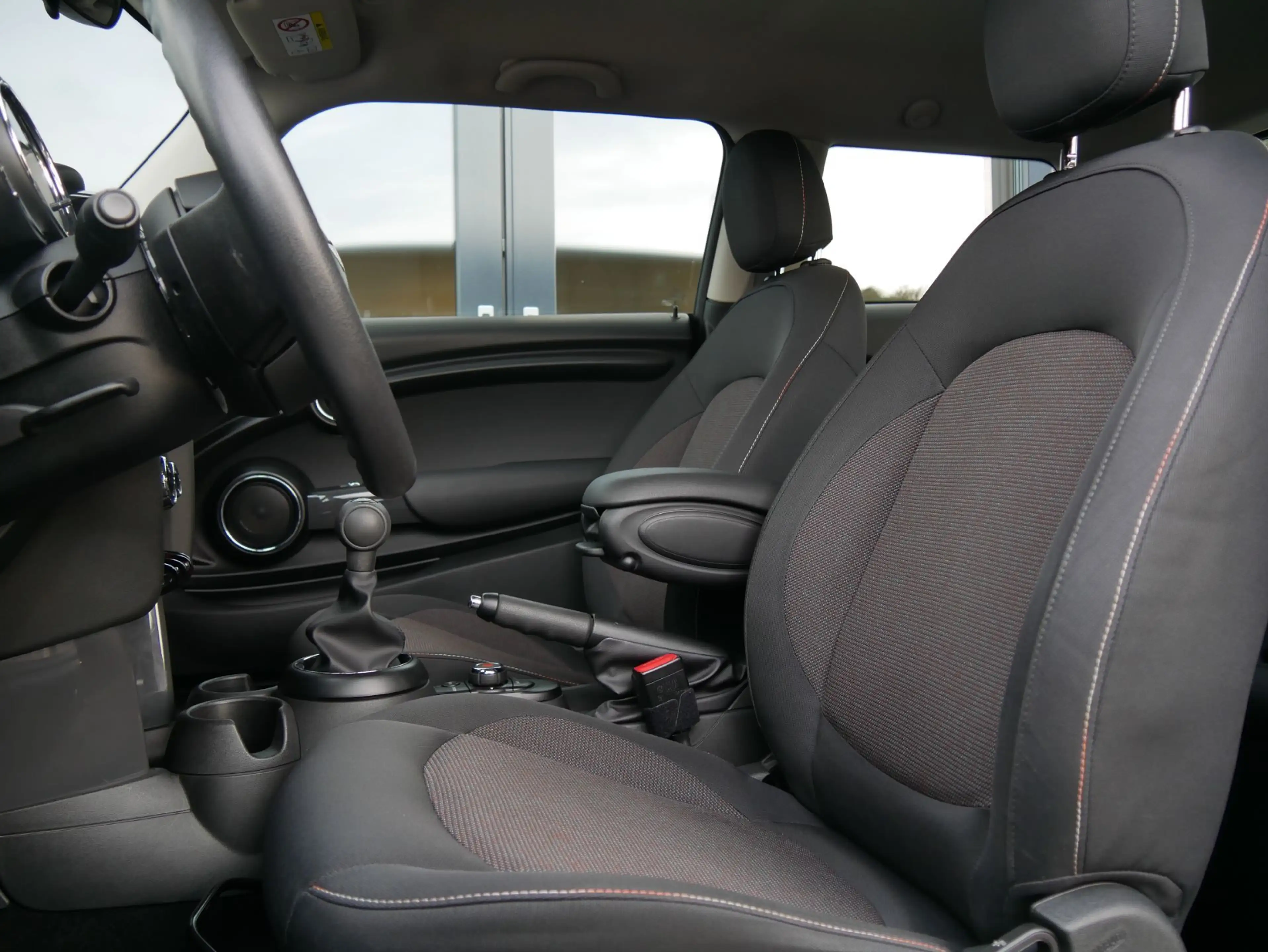 MINI One Mini One 17" Visual Boost Garantie — photo 5