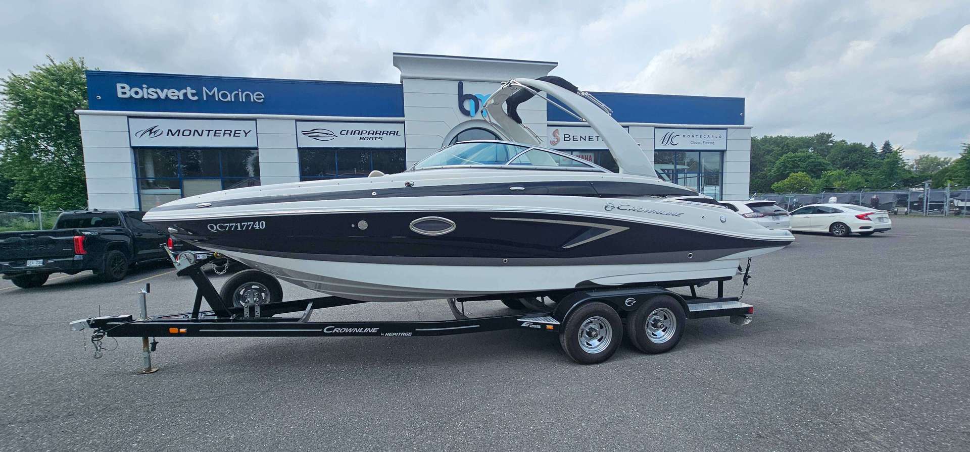 Crownline for $ 129,995