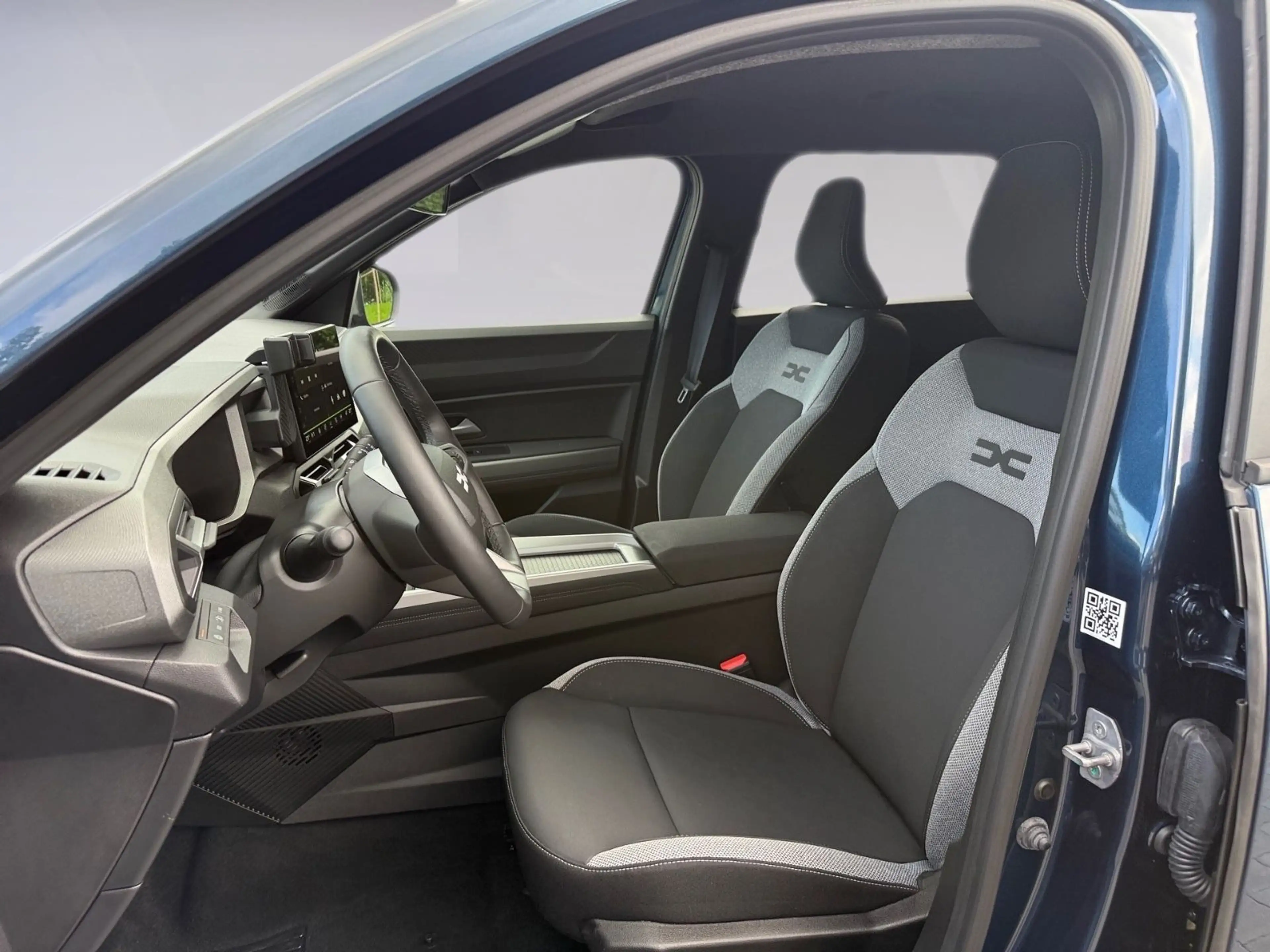 Dacia Bigster Hybrid 155 Journey, City/ Winterpaket+ — photo 12