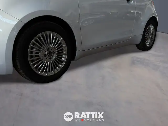 Fiat 500 view 4