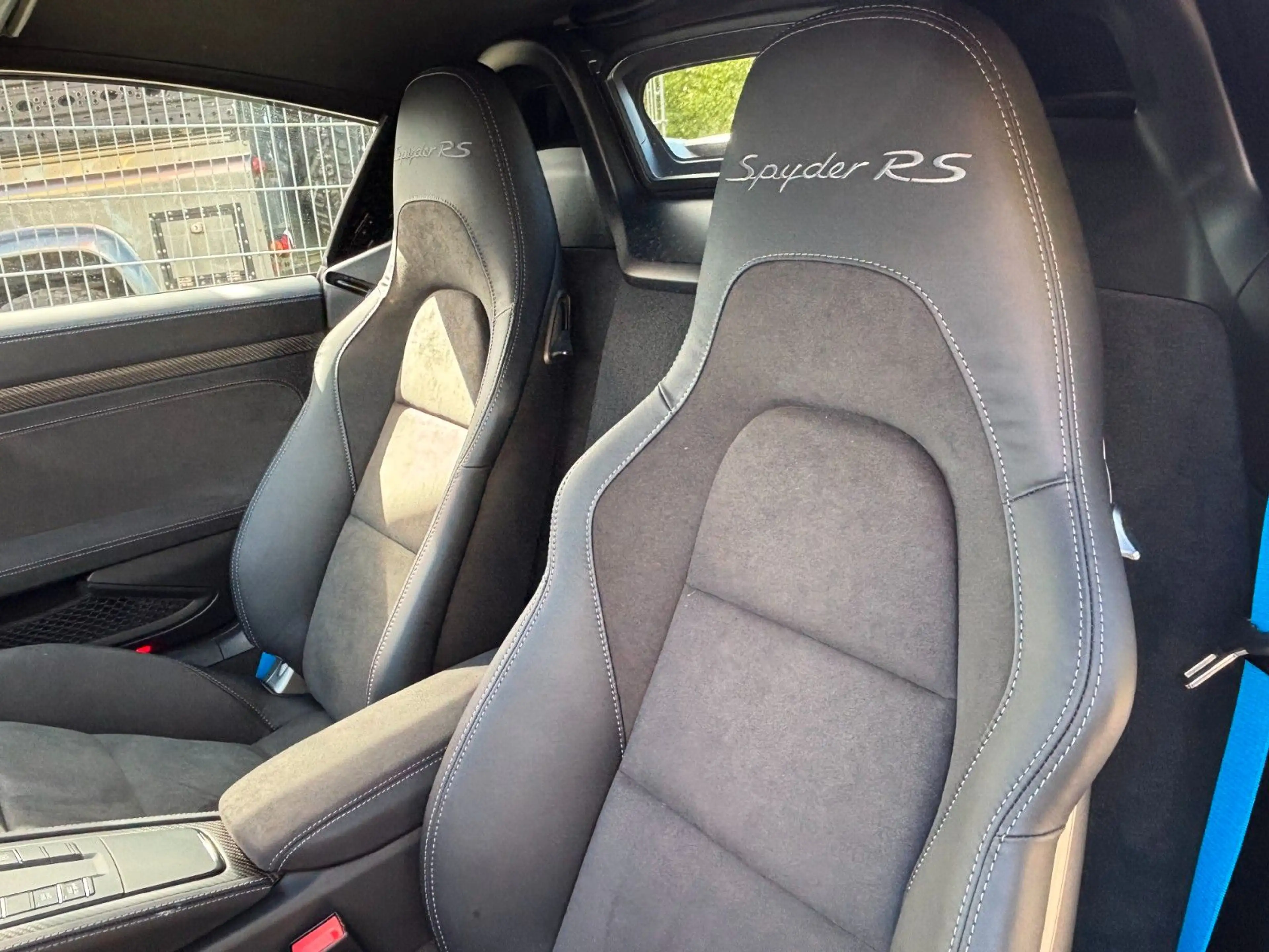 Porsche Boxster Spyder RS — photo 13