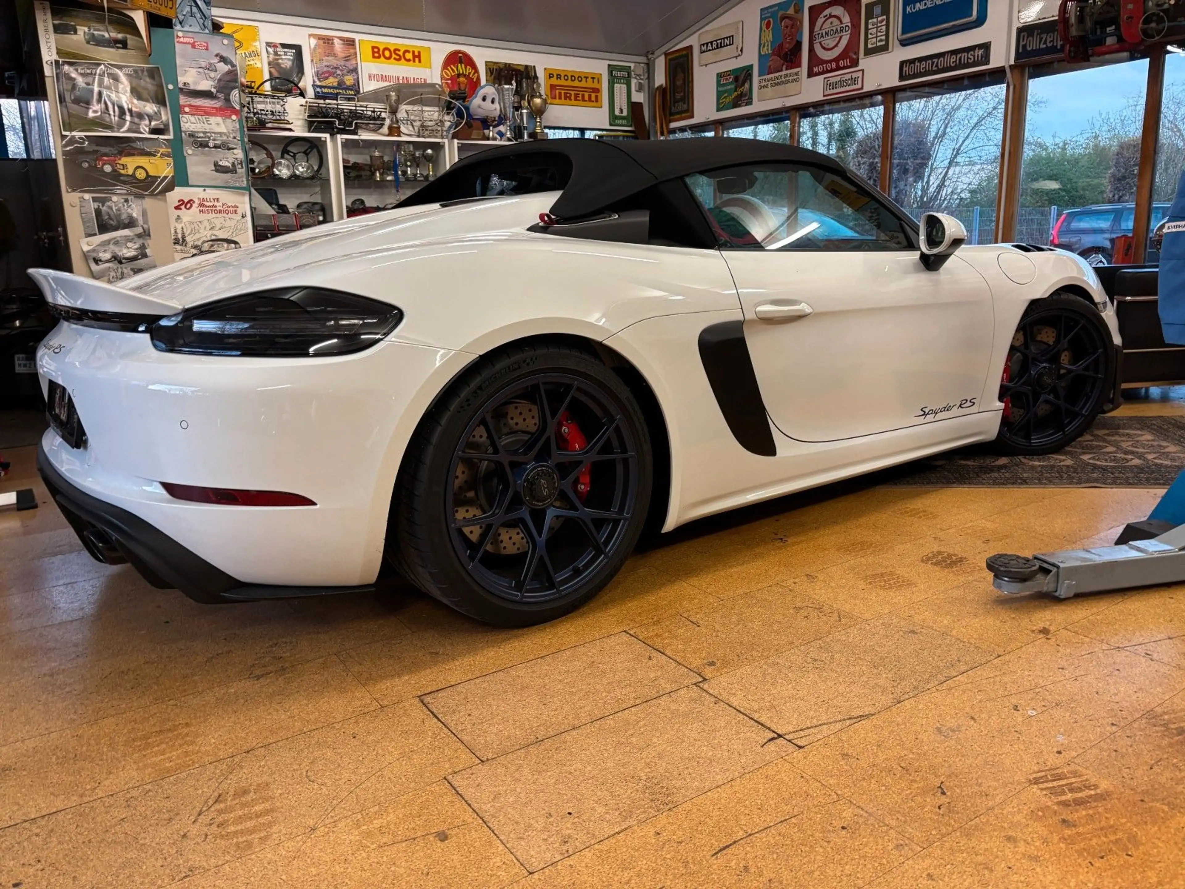 Porsche Boxster Spyder RS — photo 15