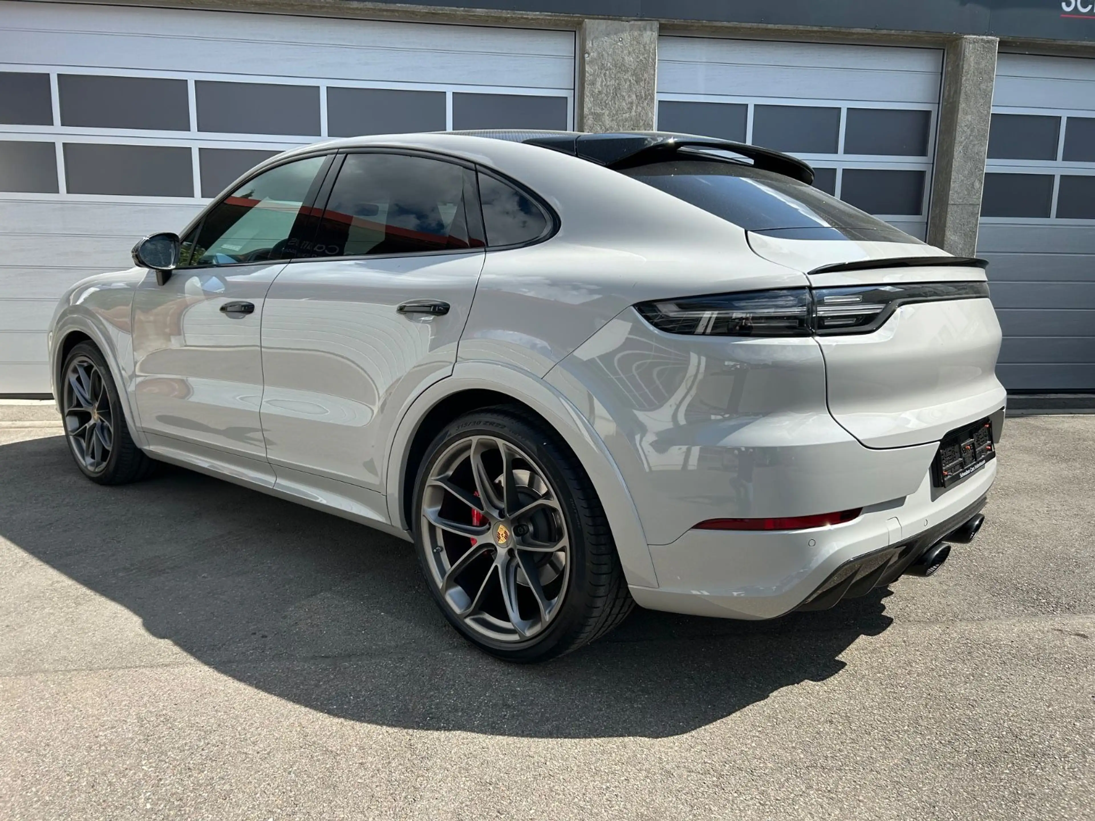 Porsche Cayenne GTS Coupé GT-Leichtbau Sport-Carbon STHZ — photo 7