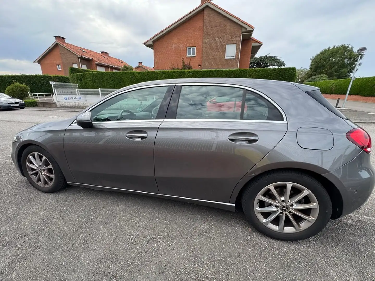 Mercedes-Benz A 180 180d - 2