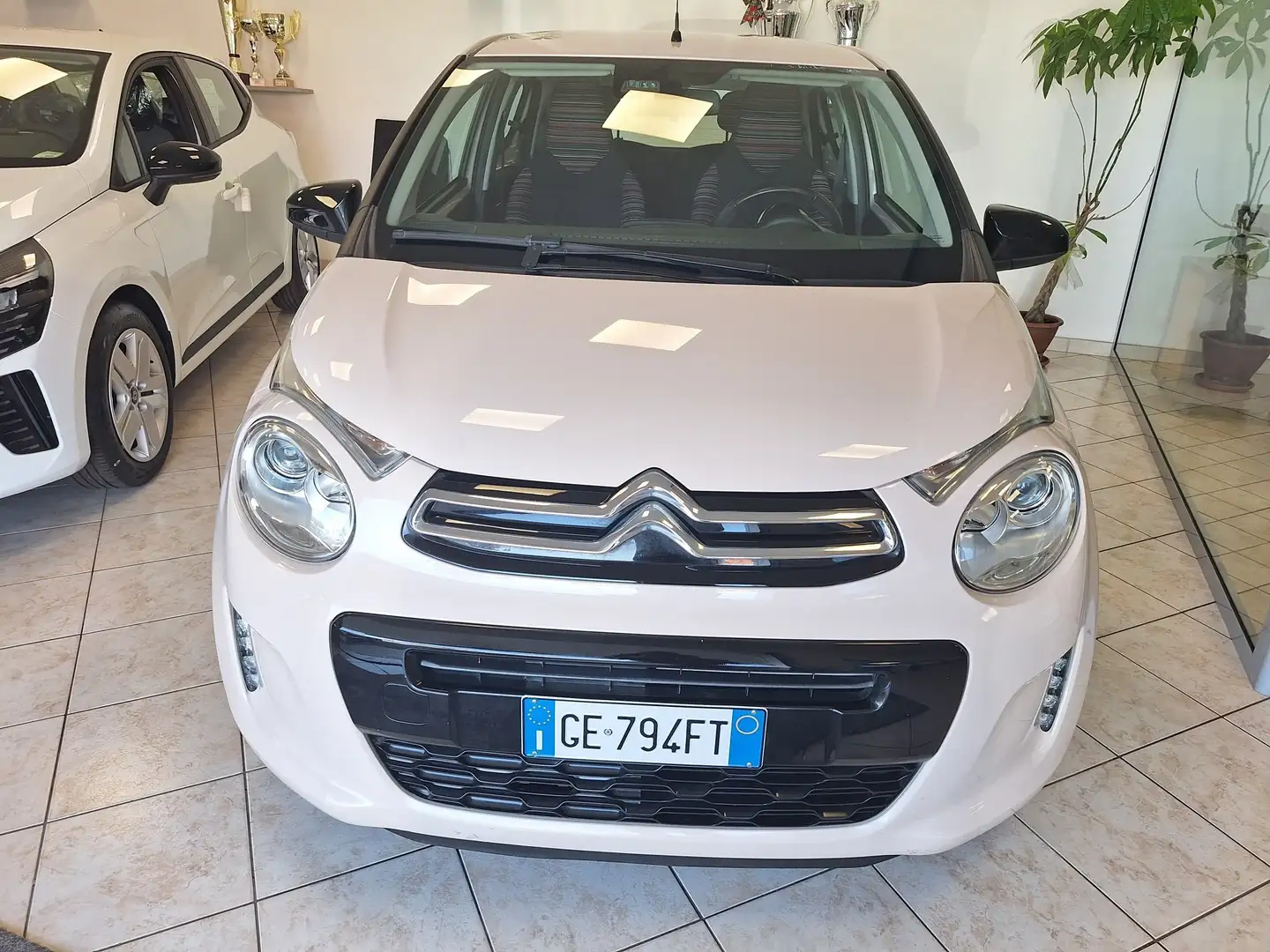 Citroen C1 1.0 vti Shine 72cv neopatentati Bronzo - 2