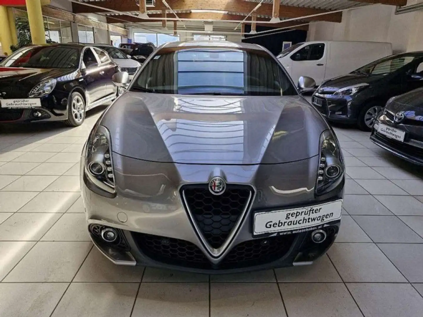 Alfa Romeo Giulietta Super 1,4 TB Grau - 2