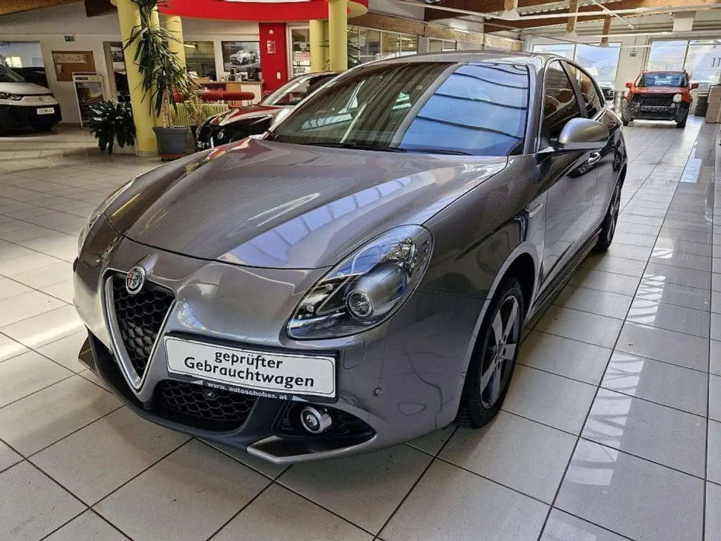 Alfa Romeo Giulietta Super 1,4 TB Grau - 1