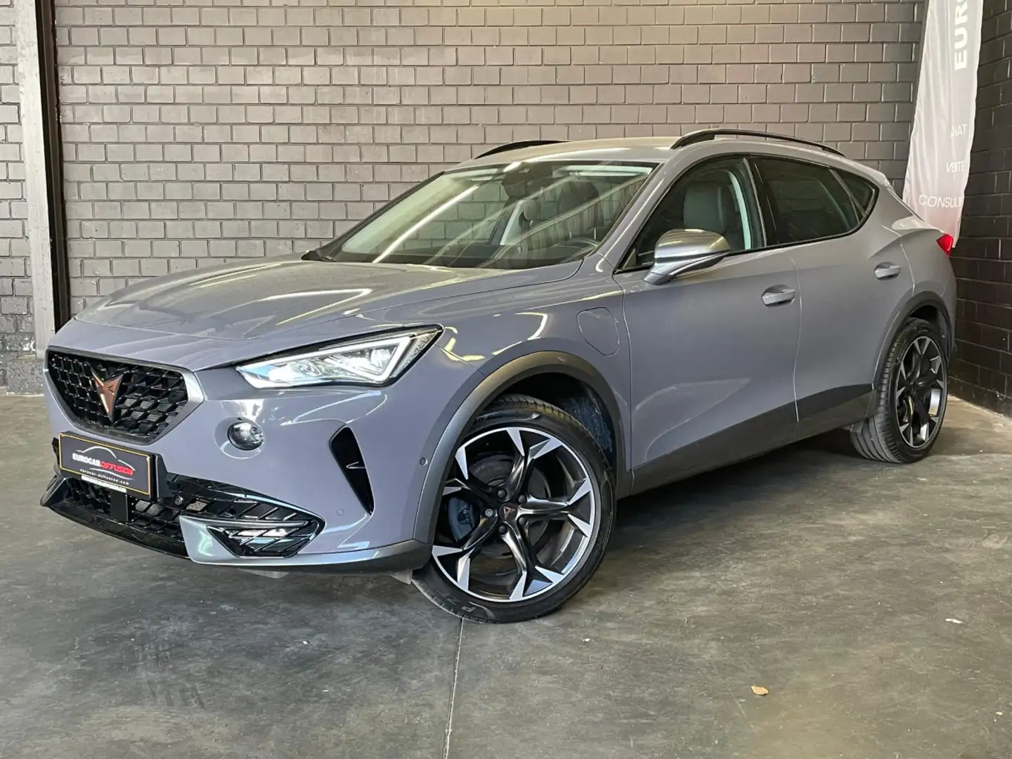 CUPRA Formentor Priority 204 CV ehybrid DSG6  ** full link * Gris - 1