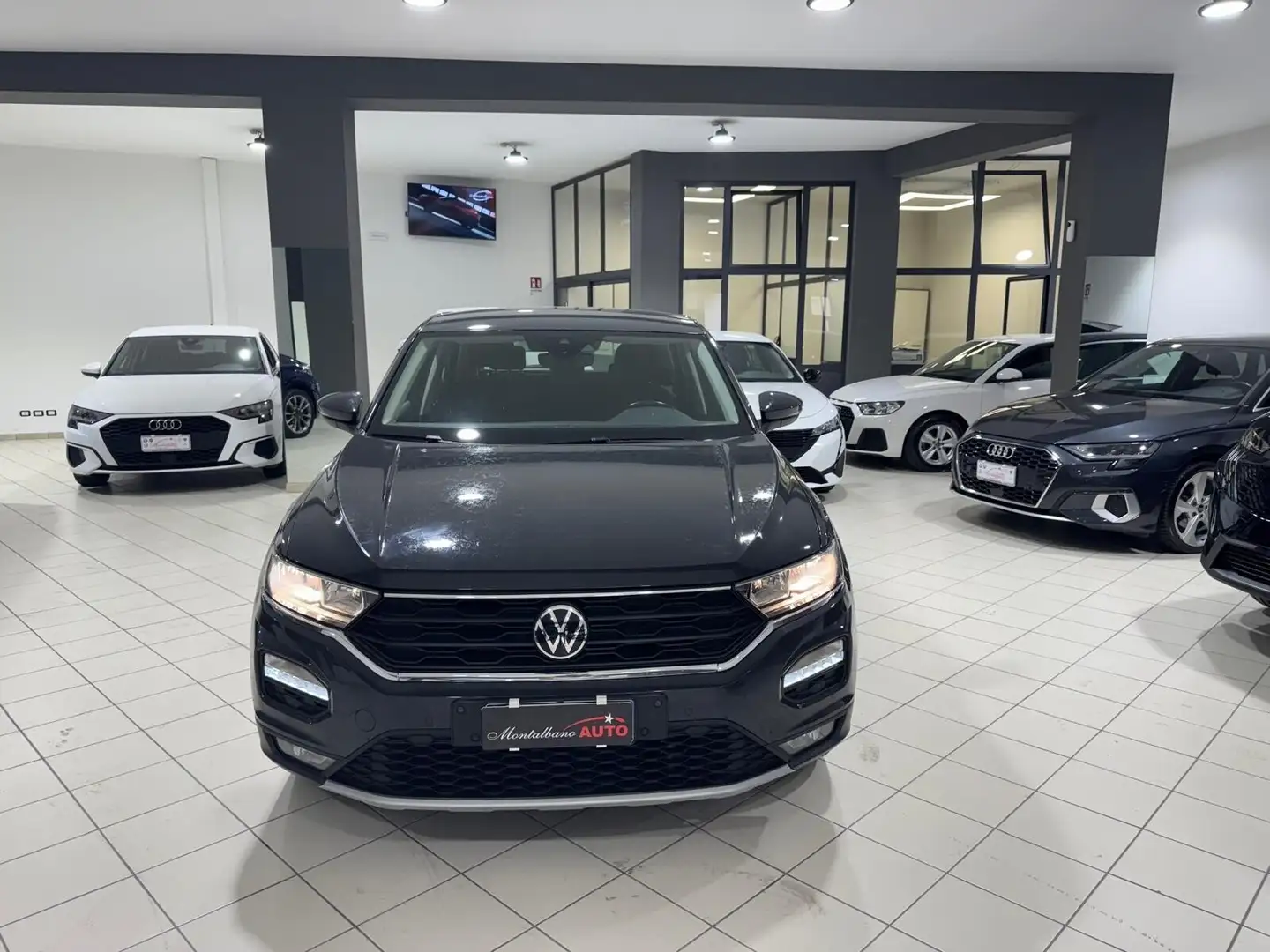 Volkswagen T-Roc T-Roc 2.0 TDI SCR Business BlueMotion Technology Grigio - 2