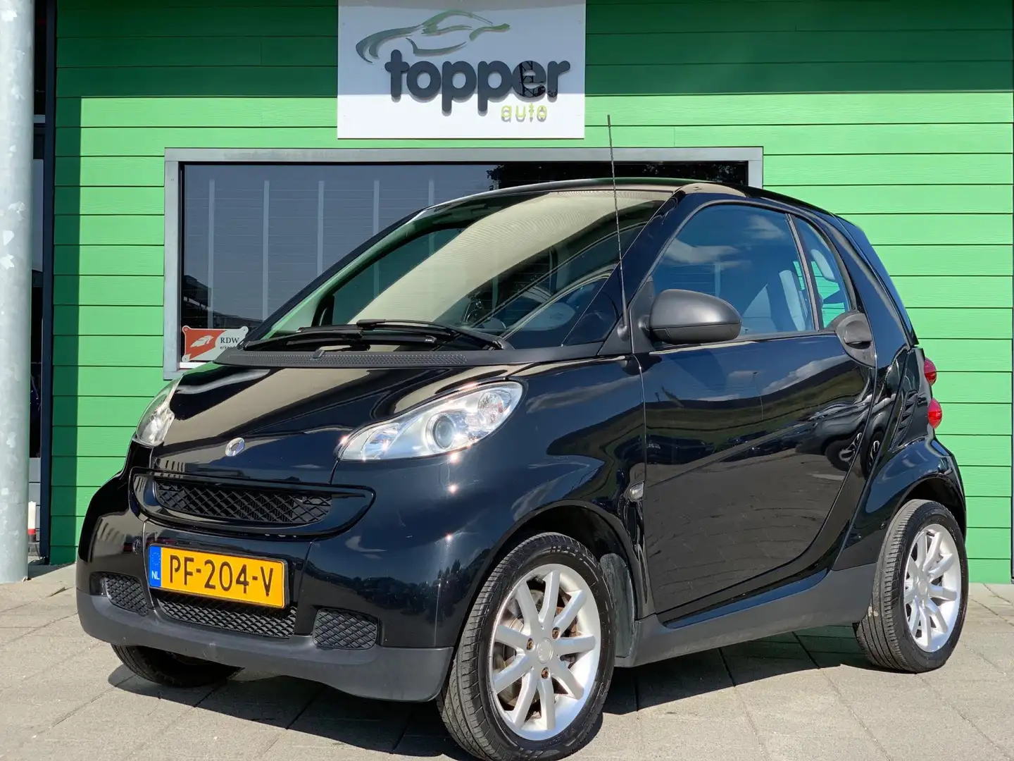 smart forTwo coupé 1.0 mhd Base | Automaat | Navigatie | Camera Zwart - 1