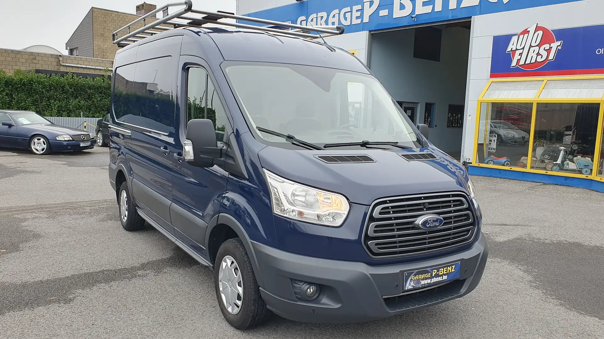 Ford Transit 2.0 L2H2 airco trekhaak pdc cruise control Blauw - 2
