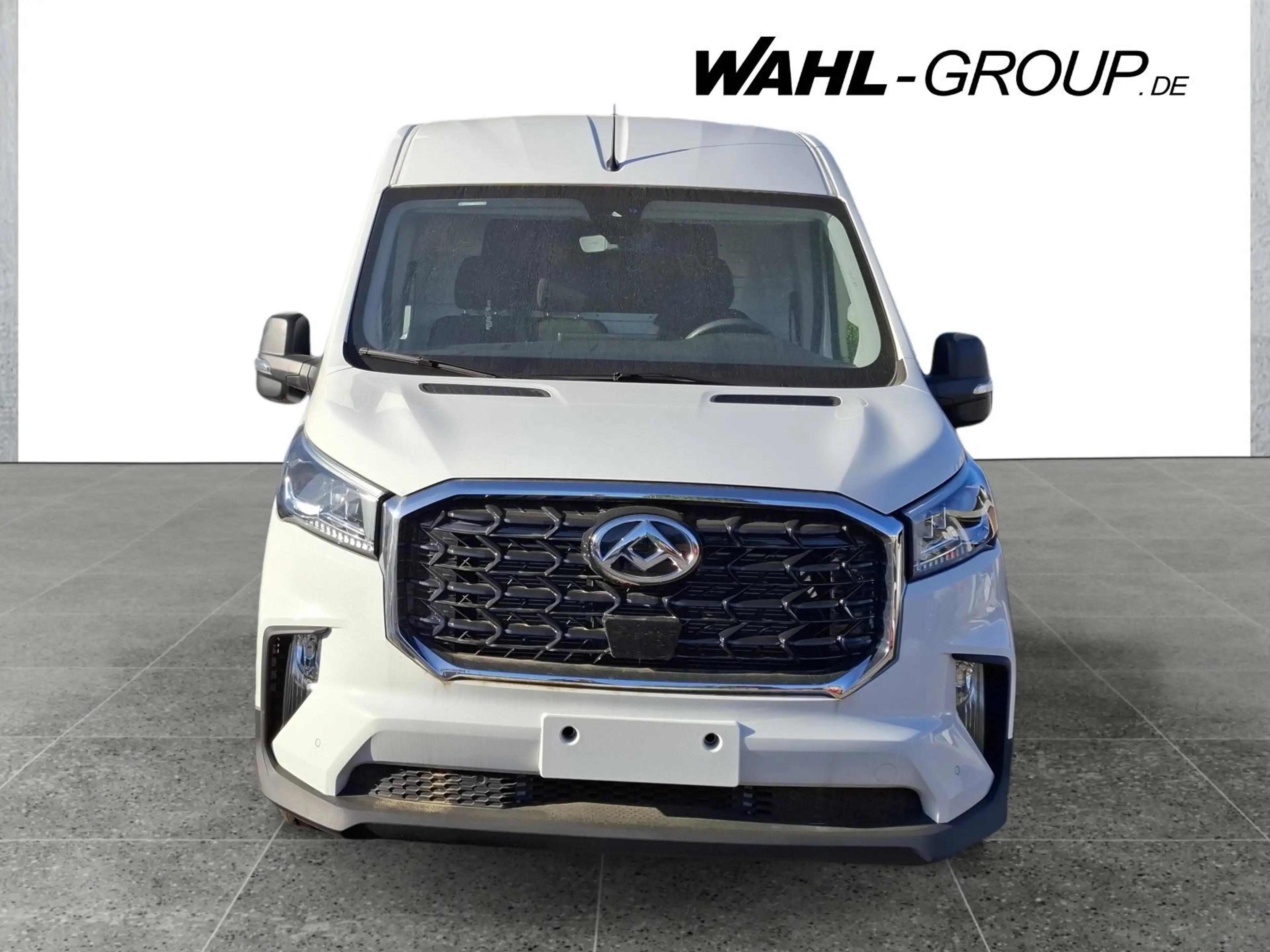 Maxus Deliver 9 PV 2.0D MT FWD L3H2 COMFORT — photo 2