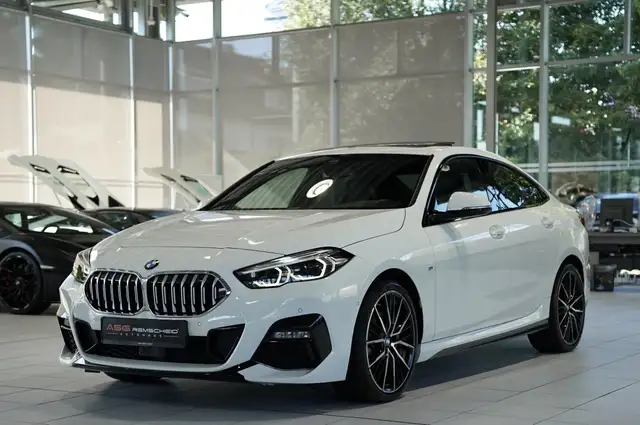 BMW 2 Series view 4