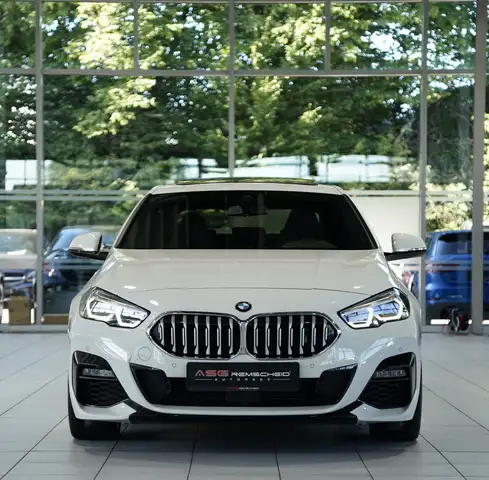 BMW 2 Series view 3